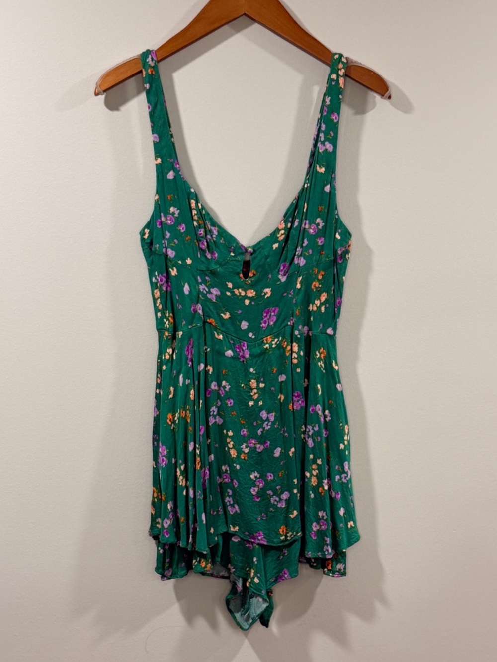 Urban Outfitters Women’s Green Floral Romper with Purple & Yellow Accents Size M